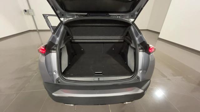 PEUGEOT 2008 usata, con Sedile posteriore sdoppiato