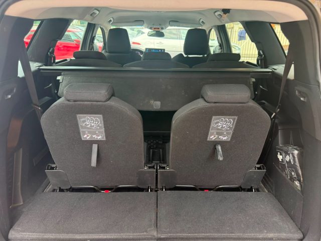 PEUGEOT 5008 usata, con Servosterzo