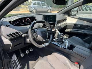 PEUGEOT 5008 usata, con Autoradio