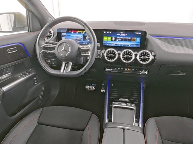 MERCEDES-BENZ GLA 200 usata, con Autoradio