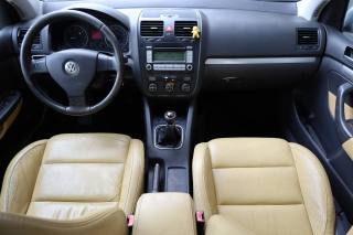VOLKSWAGEN Golf usata, con Specchietti laterali elettrici