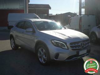 MERCEDES-BENZ GLA 200 usata, con Airbag