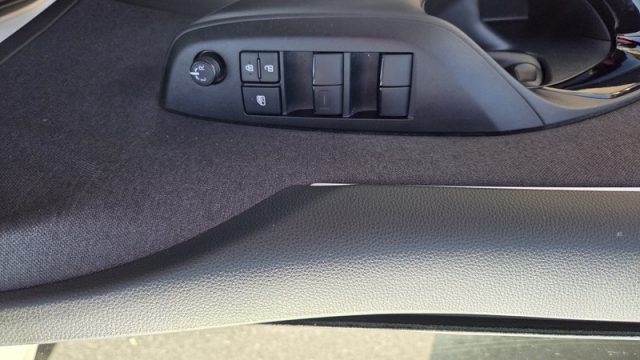 TOYOTA Yaris usata, con Controllo automatico clima
