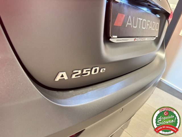 MERCEDES-BENZ A 250 usata, con Boardcomputer