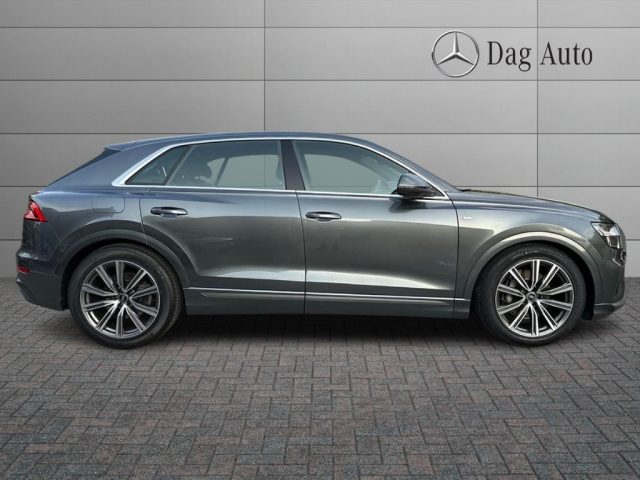 AUDI Q8 usata, con Alzacristalli elettrici