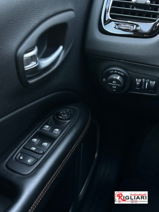 JEEP Compass usata, con Sensori di parcheggio posteriori