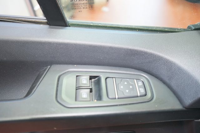 RENAULT Trafic usata, con Bluetooth