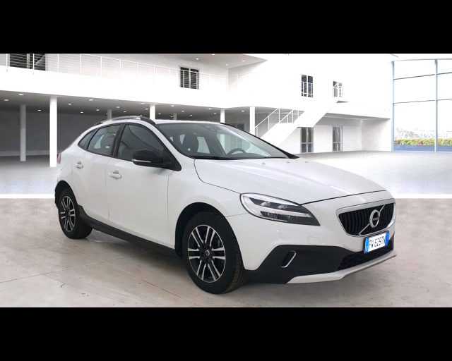 VOLVO V40 Cross Country usata, con Airbag laterali