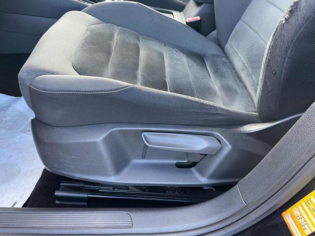 VOLKSWAGEN Golf usata, con Volante multifunzione