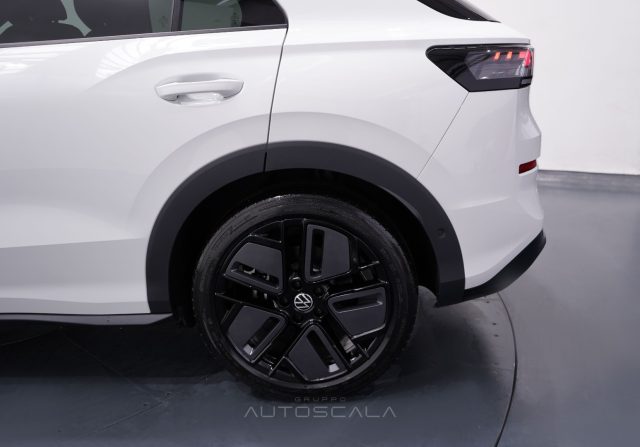 VOLKSWAGEN T-Roc usata 34