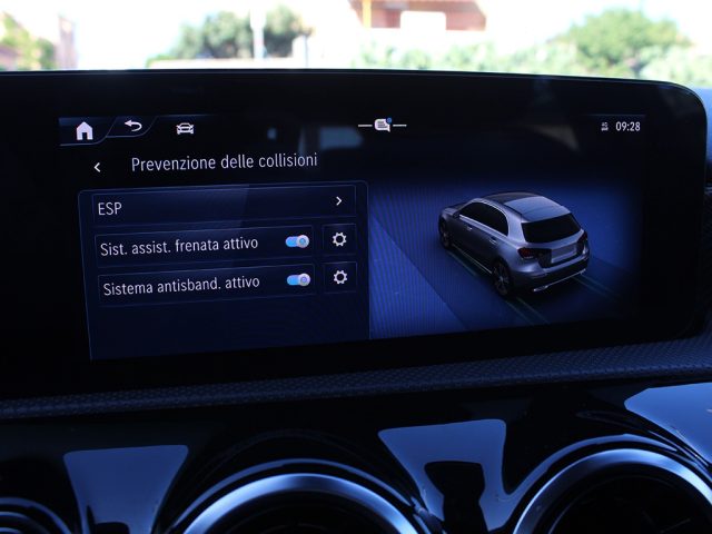 MERCEDES-BENZ A 180 usata, con Bracciolo