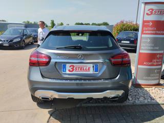 MERCEDES-BENZ GLA 180 usata, con Cerchi in lega