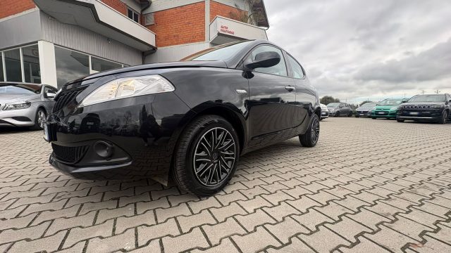 LANCIA Ypsilon usata 13