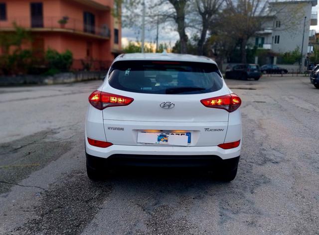 HYUNDAI Tucson usata, con Sedile posteriore sdoppiato