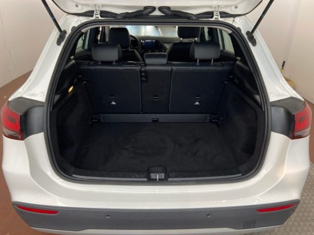 MERCEDES-BENZ GLA 180 usata, con Cerchi in lega