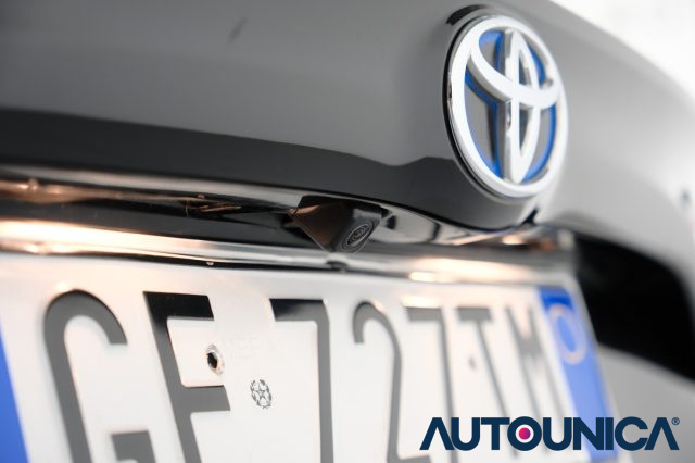 TOYOTA Yaris usata 44