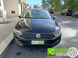 VOLKSWAGEN Passat Variant usata, con Luci diurne LED