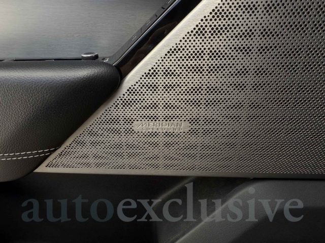 LAND ROVER Range Rover Velar usata, con Bluetooth