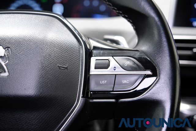 PEUGEOT 3008 usata, con Touch screen