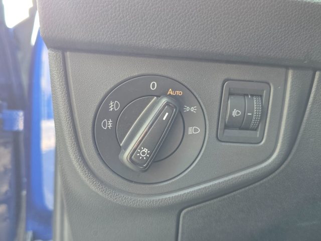 VOLKSWAGEN Taigo usata 89