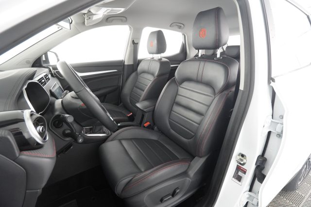 MG ZS usata 8