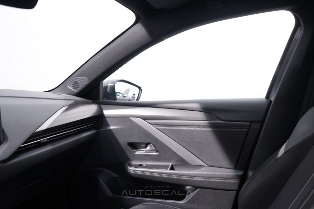 OPEL Astra usata, con USB