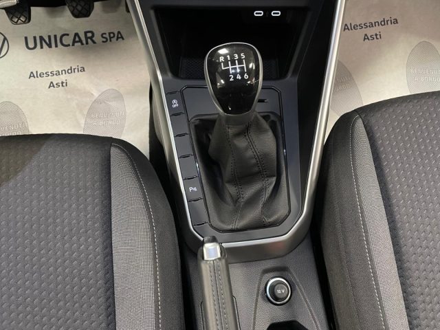 VOLKSWAGEN Taigo usata, con Luci diurne LED