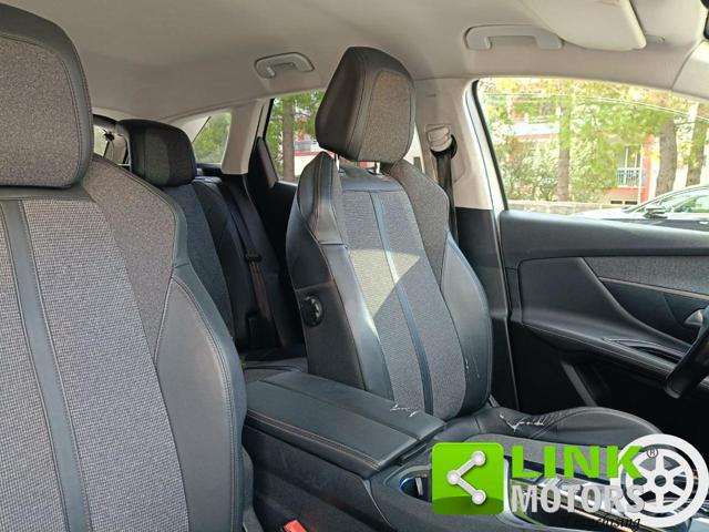 PEUGEOT 3008 usata, con Sedile posteriore sdoppiato