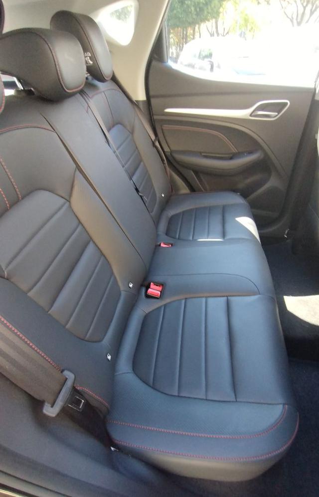 MG ZS usata, con Tetto panorama