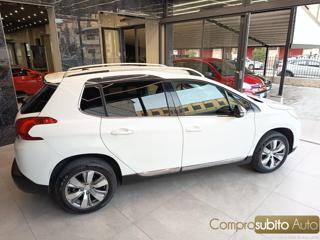 PEUGEOT 2008 usata, con Chiusura centralizzata