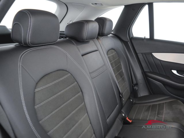 MERCEDES-BENZ GLC 220 usata 10