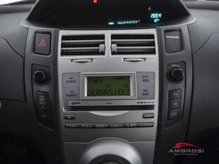 TOYOTA Yaris usata 13