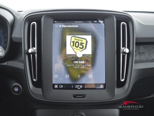 VOLVO XC40 usata 12