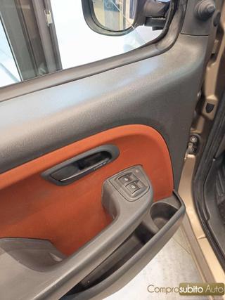 FIAT Doblo usata 18