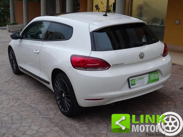 VOLKSWAGEN Scirocco usata, con Autoradio
