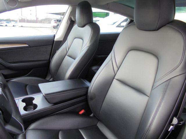 TESLA Model 3 usata, con Bluetooth
