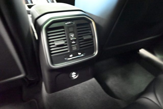 PORSCHE Macan usata 122