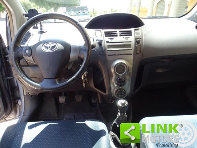 TOYOTA Yaris usata, con Servosterzo