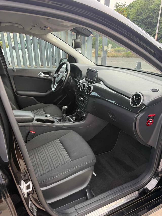 MERCEDES-BENZ B 180 usata, con Fendinebbia