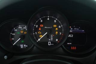 PORSCHE Macan usata 12