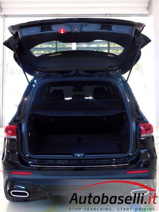 MERCEDES-BENZ GLB 200 usata, con Sistema di parcheggio automatico