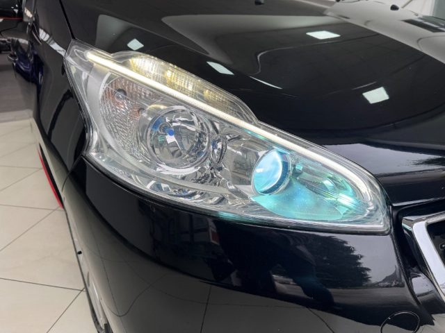 PEUGEOT 208 usata, con Sensore di luce