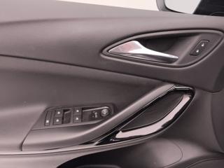 OPEL Astra usata, con Sedile posteriore sdoppiato