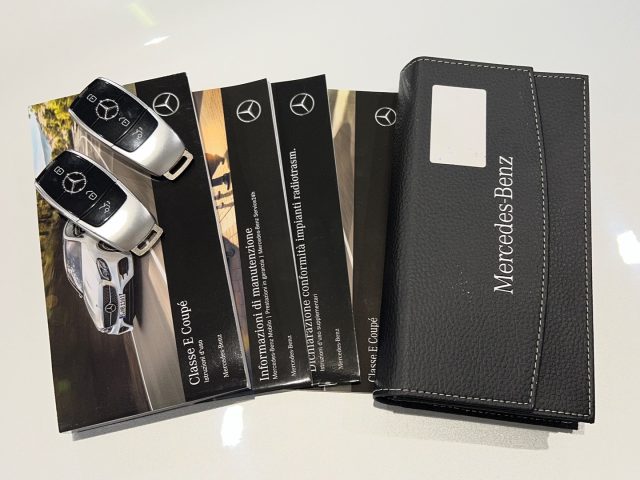 MERCEDES-BENZ E 220 usata, con Servosterzo