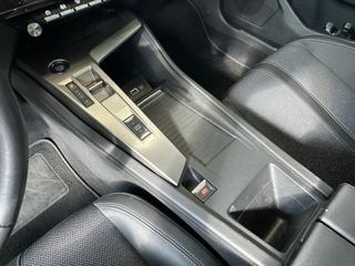 PEUGEOT 308 usata, con Sistema di navigazione