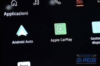 RENAULT Captur usata, con Touch screen