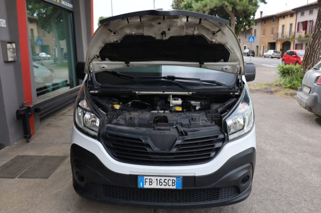 RENAULT Trafic usata 90