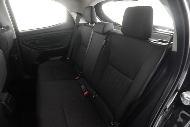 TOYOTA Yaris usata 3