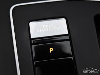VOLKSWAGEN Golf usata, con Specchietti laterali elettrici