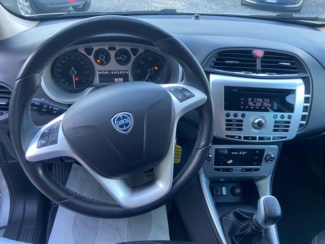LANCIA Delta usata, con Controllo automatico clima